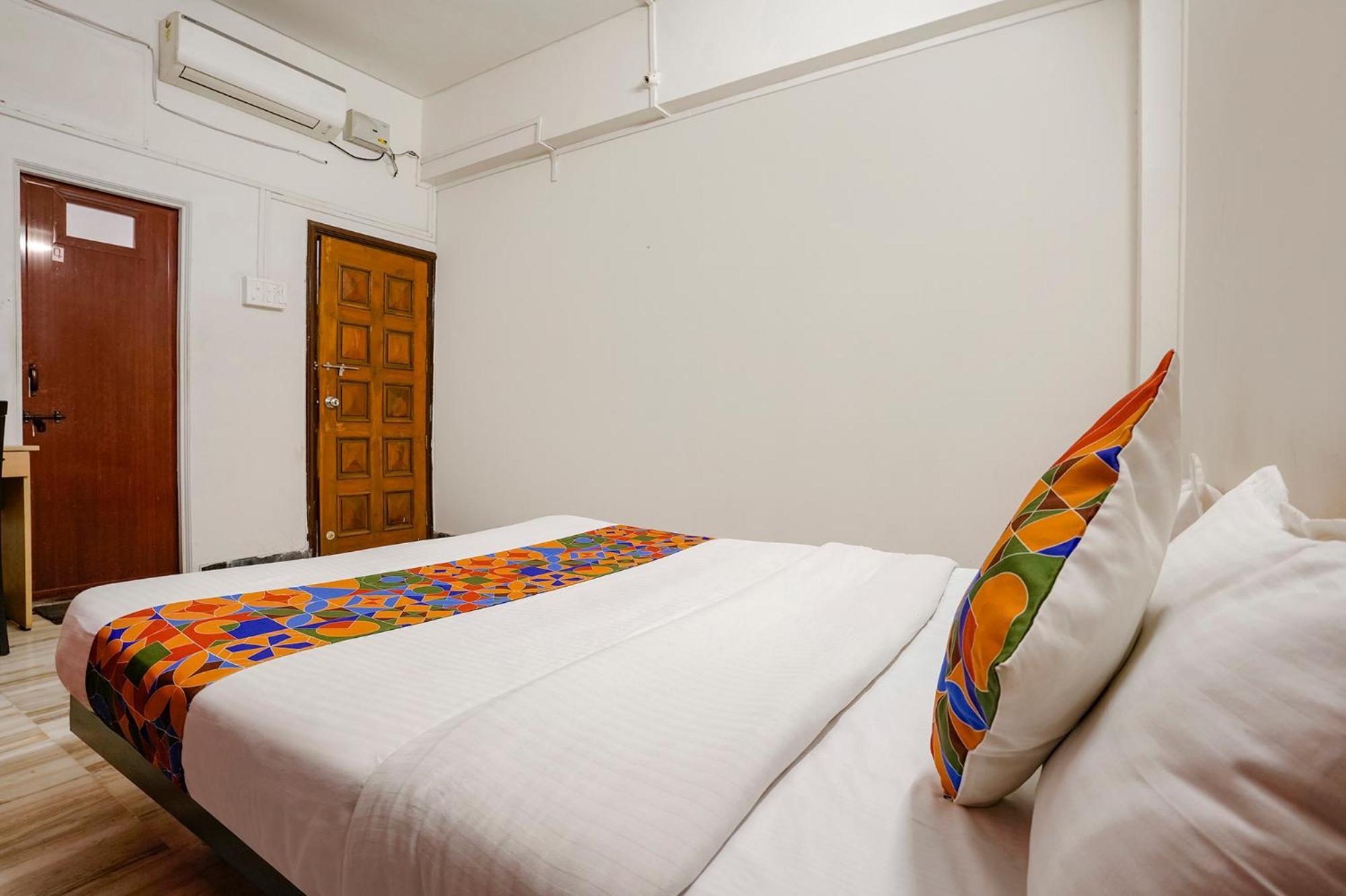 Fabhotel Saubhagya Inn Nashik Exterior foto